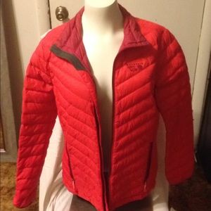 Mountain hardwear puffer